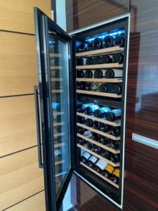 Rörich Möbelwerkstatt Weinkühlschrank integrierfähig